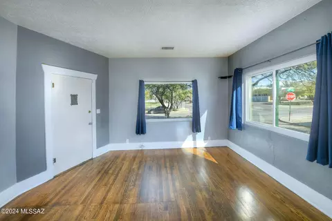 1230 E 8th St, Tucson, AZ 85719 photo 5