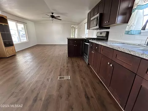 2556 E Nelson Pl, Safford, AZ 85546 photo 9