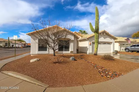 1000 S Suncove Dr, Tucson, AZ 85748