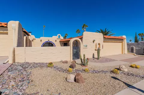 840 W Circulo Napa, Green Valley, AZ 85614
