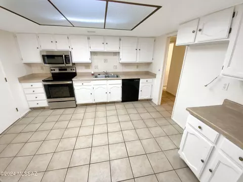 Kitchen - 7635 E Pearson St, Tucson, AZ 85715 photo 1 of 3