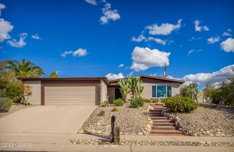 815 S Santa Ana Dr, Tucson, AZ 85710