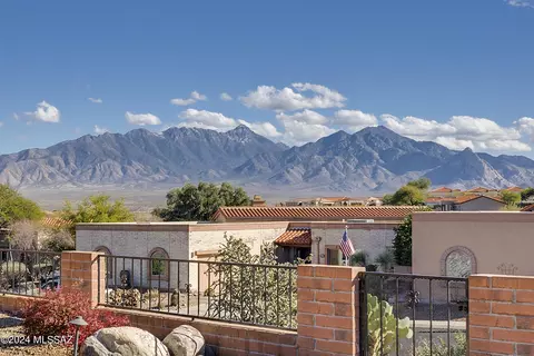 1665 W Placita Peseta, Green Valley, AZ 85622