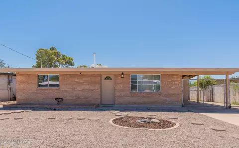2023 N Cloverland Ave, Tucson, AZ 85712