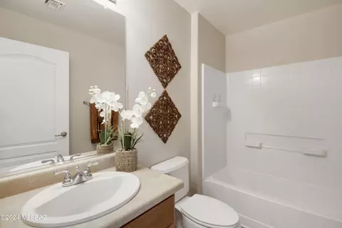 Bath - 4131 E Coolbrooke Dr, Tucson, AZ 85756 photo 3 of 3