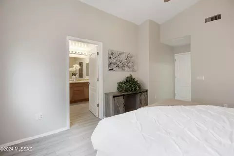 Bedroom - 4131 E Coolbrooke Dr, Tucson, AZ 85756 photo 3 of 9