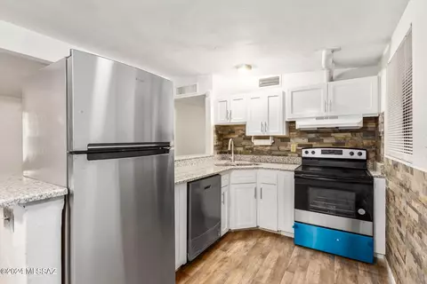 Kitchen - 4749 E 24th St, Tucson, AZ 85711 photo 2 of 3