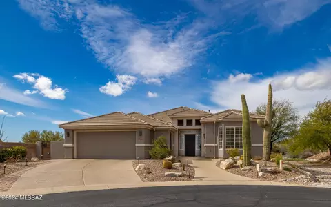 5194 W Desert Chicory Pl, Marana, AZ 85658