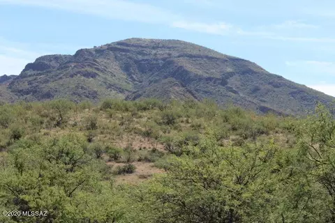 Tbd Grosvenor Rd, Tubac, AZ 85646