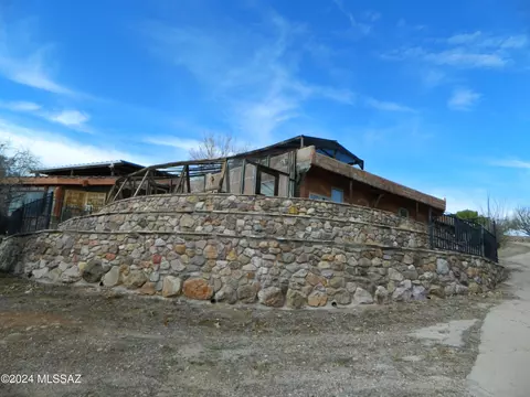94 Circulo Montana, Patagonia, AZ 85624