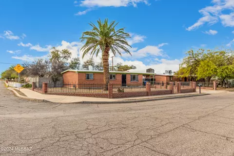 4758 E 27th St, Tucson, AZ 85711