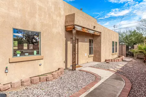 836 N Wilmot Rd, Tucson, AZ 85710