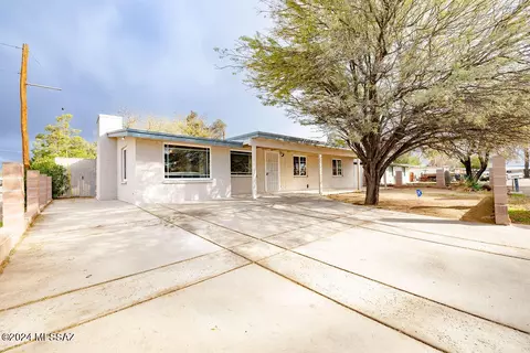 4224 N Pocito Pl, Tucson, AZ 85705