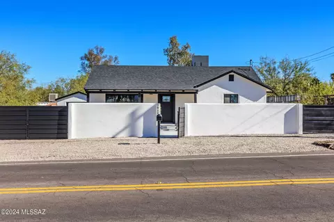 1918 N Dodge Blvd, Tucson, AZ 85716