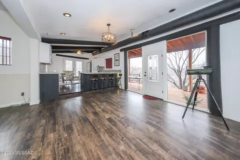 15495 E Hillton Ranch Rd, Vail, AZ 85641
