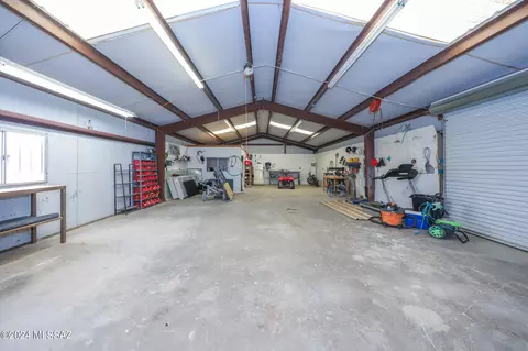 15495 E Hillton Ranch Rd, Vail, AZ 85641 photo 10