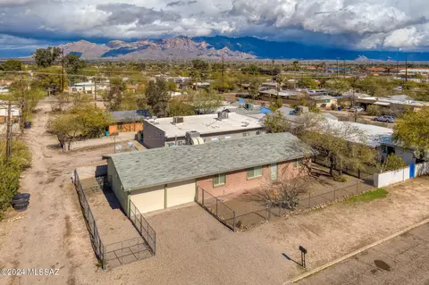 1135 E Silver St, Tucson, AZ 85719