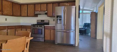 Kitchen - 1106 E Justin St, Pearce, AZ 85625 photo 1 of 1