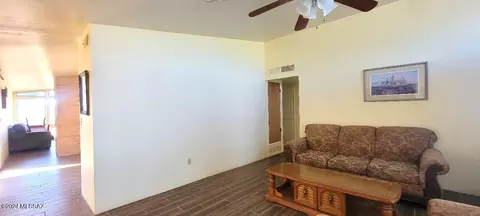 Living - 1106 E Justin St, Pearce, AZ 85625 photo 2 of 7