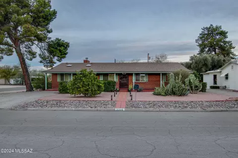 2305 E Juanita St, Tucson, AZ 85719