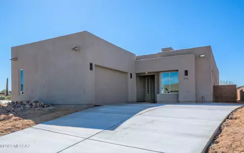 2001 W Spotted Toad Ct, Tucson, AZ 85704