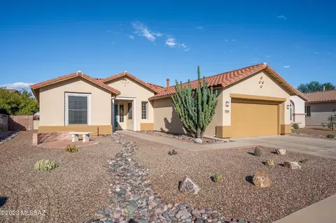 9926 N Painted Rainbow Pl, Tucson, AZ 85743