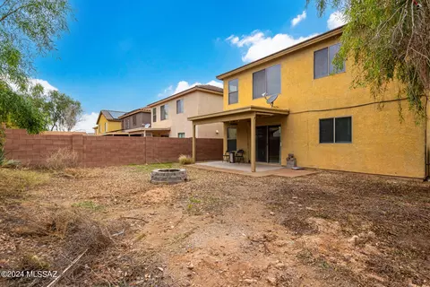 Exterior - 4114 E Agate Knoll Dr, Tucson, AZ 85756 photo 6 of 8