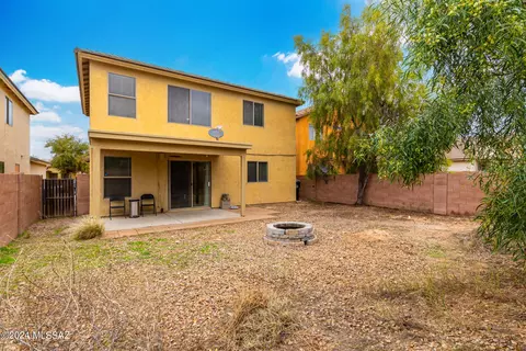 Exterior - 4114 E Agate Knoll Dr, Tucson, AZ 85756 photo 4 of 8