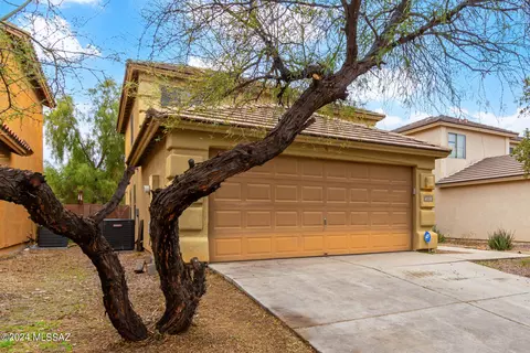 Exterior - 4114 E Agate Knoll Dr, Tucson, AZ 85756 photo 8 of 8