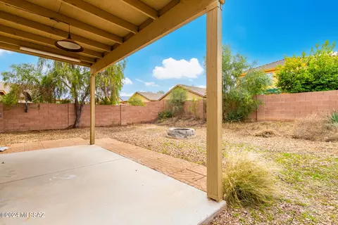 Exterior - 4114 E Agate Knoll Dr, Tucson, AZ 85756 photo 3 of 8