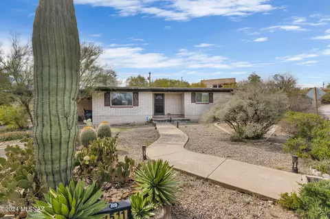 2511 W Ruthann Dr, Tucson, AZ 85713