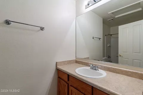 Bath - 6414 E Star Mica St, Tucson, AZ 85756 photo 2 of 5