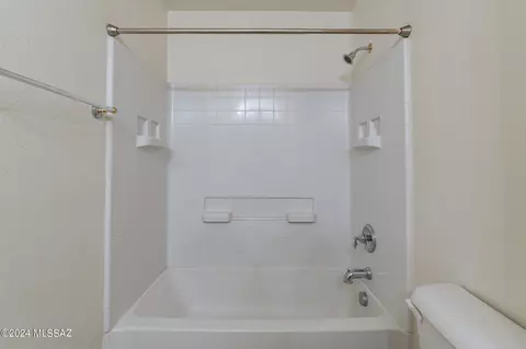 Bath - 6414 E Star Mica St, Tucson, AZ 85756 photo 3 of 5