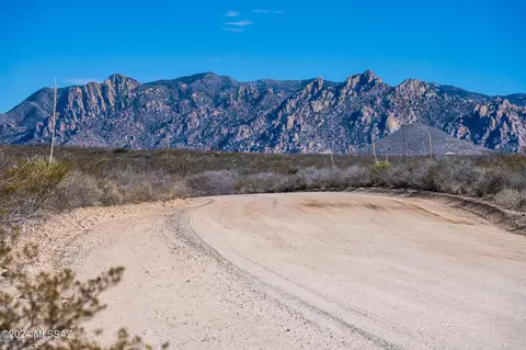 37 E Acres E Dragoon Valley Rd, Saint David, AZ 85630