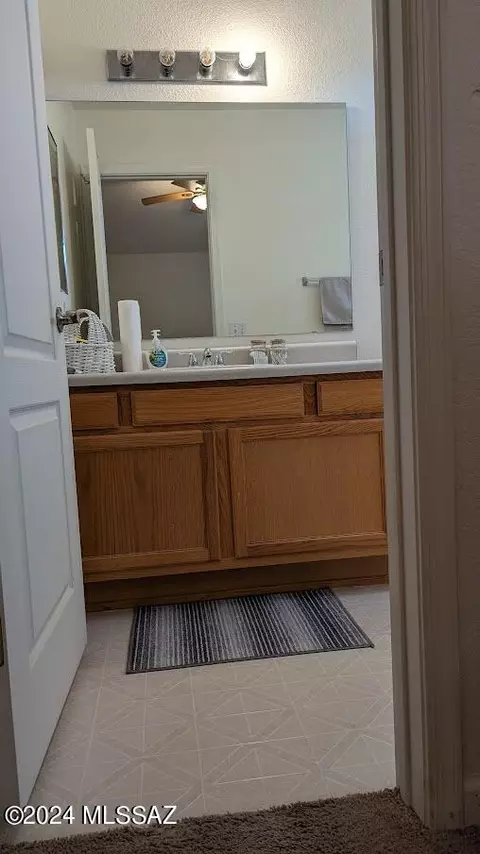 Bath - 6414 E Brooks Dr, Tucson, AZ 85730 photo 3 of 3