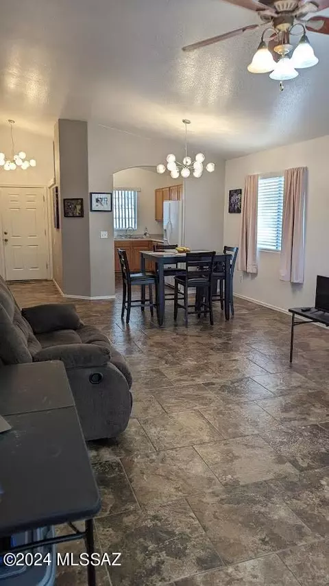 Living - 6414 E Brooks Dr, Tucson, AZ 85730 photo 4 of 4