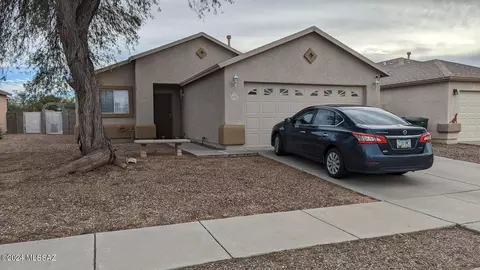 Exterior - 6414 E Brooks Dr, Tucson, AZ 85730 photo 2 of 6