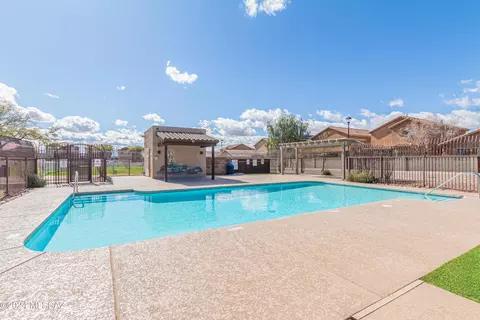 Exterior - 8475 S Otis Dr, Tucson, AZ 85747 photo 12 of 15