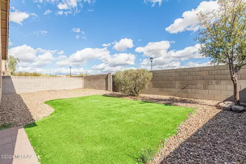 Exterior - 8475 S Otis Dr, Tucson, AZ 85747 photo 5 of 15