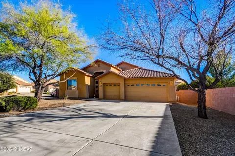 309 N Oak Tree Canyon Loop, Sahuarita, AZ 85629