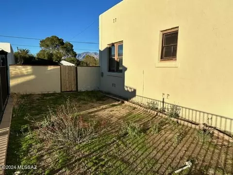 2121 E 10th St, Tucson, AZ 85719 photo 3