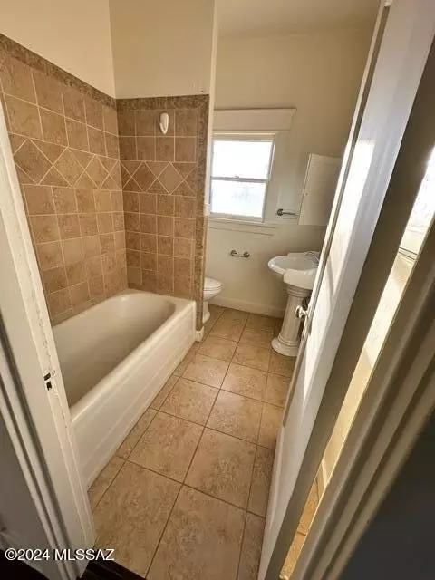 2121 E 10th St, Tucson, AZ 85719 photo 10
