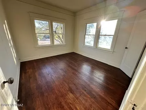 2121 E 10th St, Tucson, AZ 85719 photo 6