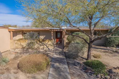 7611 E Calle Cabo, Tucson, AZ 85750