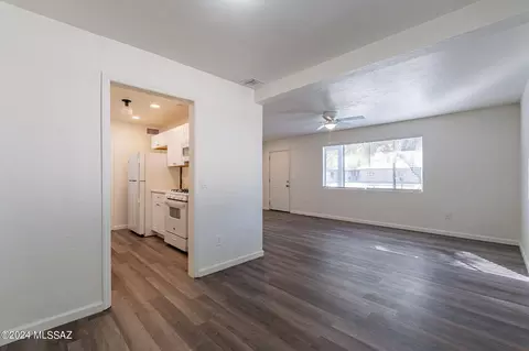 5347 E 19th St, Tucson, AZ 85711 photo 2