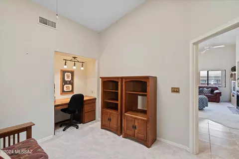 8564 S Compass Dr, Tucson, AZ 85756 photo 13
