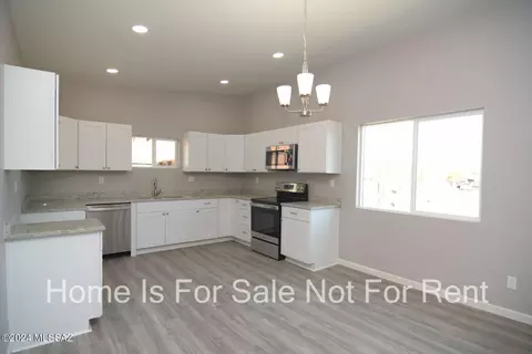 2208 S Plumer Ave, Tucson, AZ 85713 photo 5