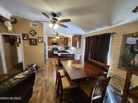 Dining - 206 E 5th Pl, San Manuel, AZ 85631 photo 2 of 3