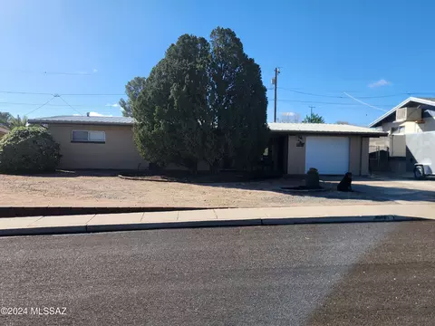 Exterior - 206 E 5th Pl, San Manuel, AZ 85631 photo 2 of 12