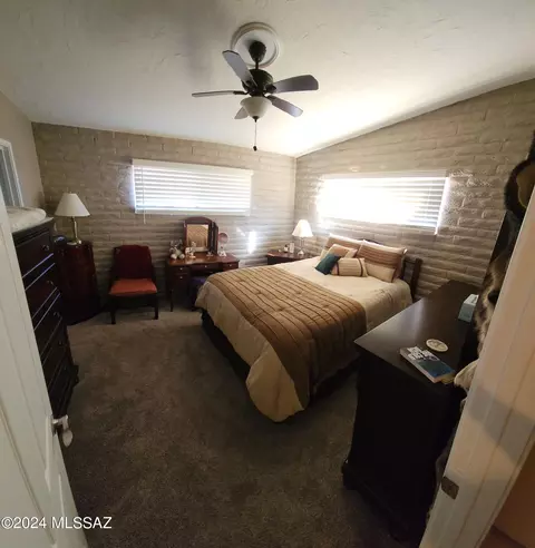 Bedroom - 206 E 5th Pl, San Manuel, AZ 85631 photo 4 of 6